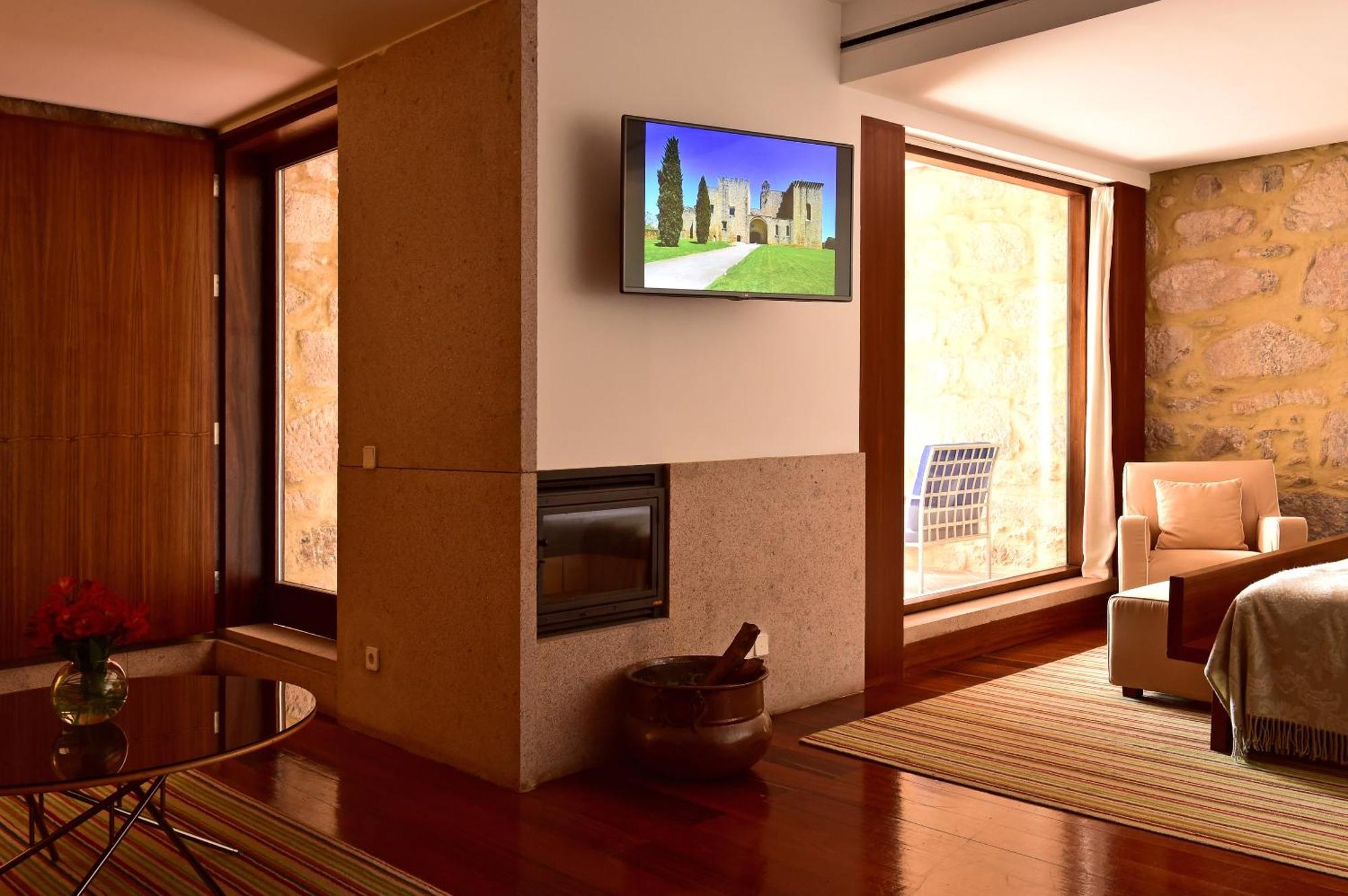 โปวซาดา มอสเตย์โร โด กราโต - โมนูเมนต์ โฮเต็ล Hotel ภายนอก รูปภาพ
